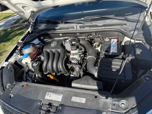 Used 2012 Volkswagen Jetta S image 8