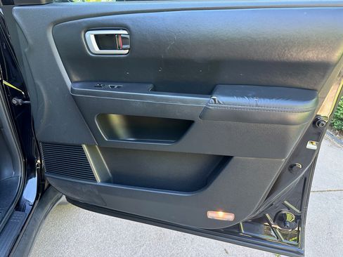 Used 2009 Honda Pilot Touring image 9