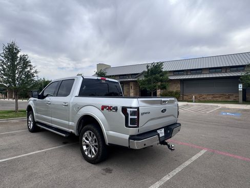 Used 2016 Ford F150 Lariat w/ Equipment Group 502A Luxury image 6