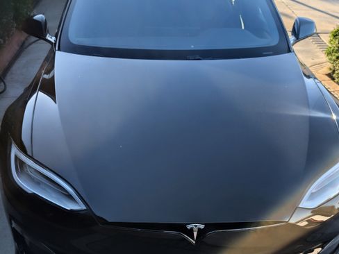 Used 2021 Tesla Model S Plaid image 4