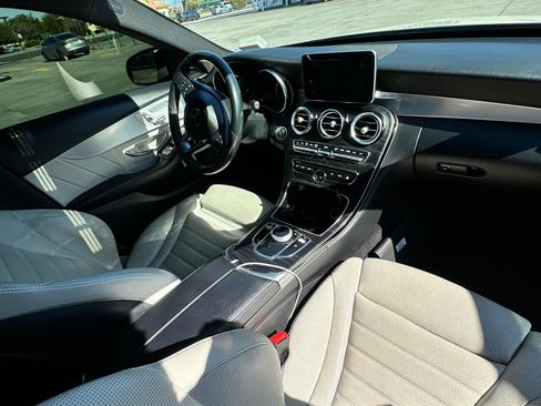 Used 2018 Mercedes-Benz C 300 4MATIC Sedan image 16