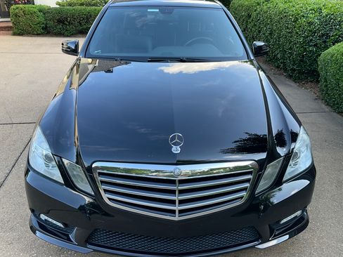 Used 2011 Mercedes-Benz E 350 BlueTEC Sedan image 1