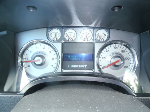 Used 2010 Ford F150 Lariat AWD/4WD image 16