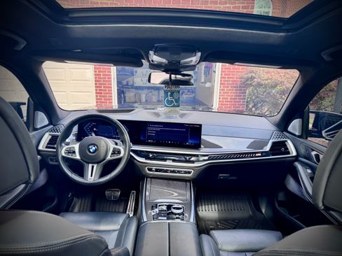 Used 2024 BMW X7 M60i w/ Executive Package AWD/4WD image 9