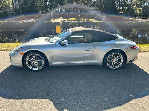 Used 2018 Porsche 911 Carrera image 4