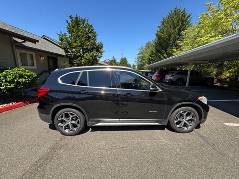 Used 2017 BMW X1 sDrive28i FWD image 5