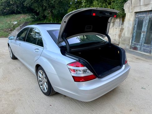 Used 2007 Mercedes-Benz S 550 image 10
