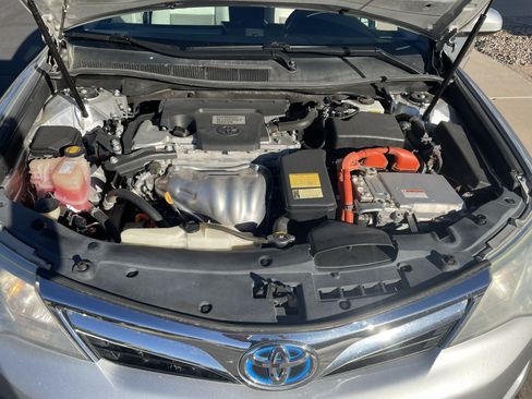 Used 2013 Toyota Camry XLE image 6