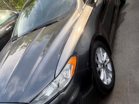 Used 2020 Ford Fusion SE FWD image 1