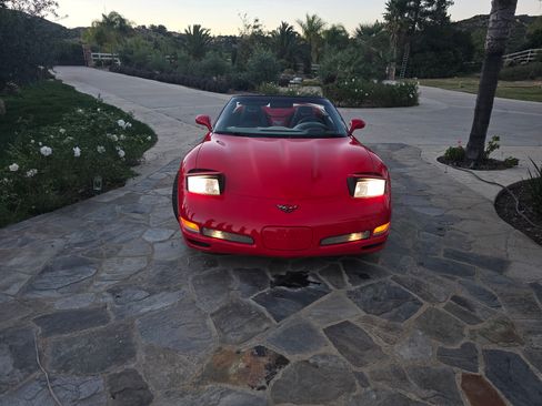 Used 2003 Chevrolet Corvette Convertible 2D w/ Preferred Equipment Group1 image 14