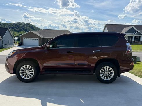Used 2015 Lexus GX 460 w/ Premium Package AWD/4WD image 10