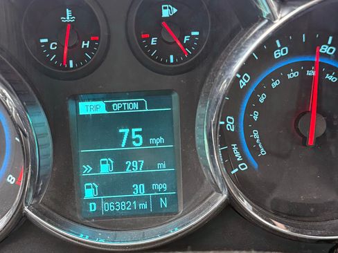 Used 2013 Chevrolet Cruze LT w/ RS Package image 6