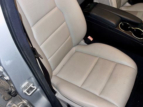 Used 2009 Mercedes-Benz C 300 Sedan image 10