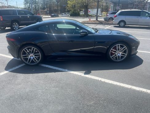 Used 2016 Jaguar F-TYPE R image 6