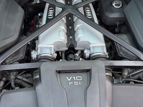 Used 2023 Audi R8 V10 performance image 10