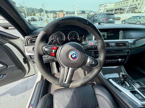 Used 2014 BMW M5 image 20
