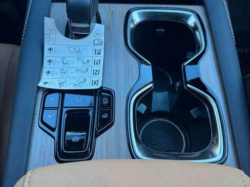 Used 2024 Lexus RX 350 AWD image 13