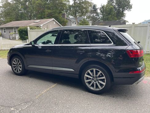 Used 2019 Audi Q7 3.0T Premium Plus w/ Premium Plus Package image 2