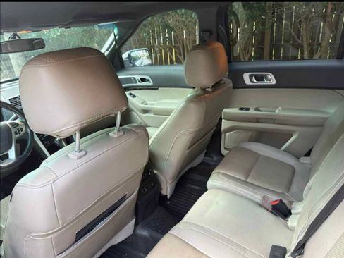 Used 2014 Ford Explorer Limited w/ Equipment Group 301A image 10
