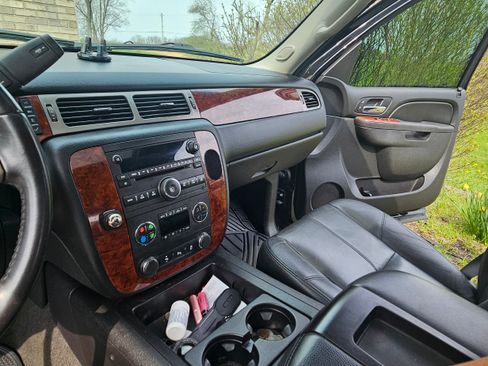 Used 2014 Chevrolet Tahoe LT w/ All-Star Edition image 18