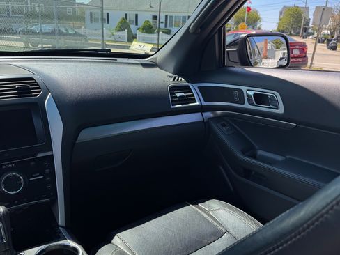 Used 2013 Ford Explorer Sport image 13