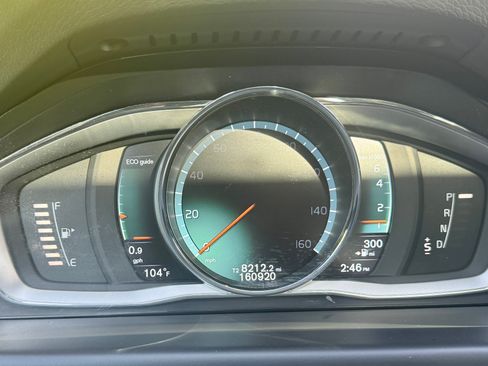 Used 2016 Volvo XC70 T5 Premier image 9