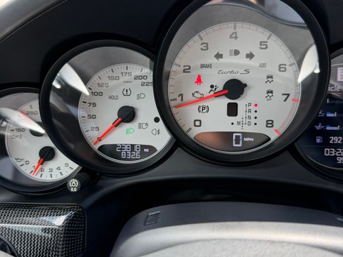 Used 2015 Porsche 911 Turbo S AWD/4WD image 21