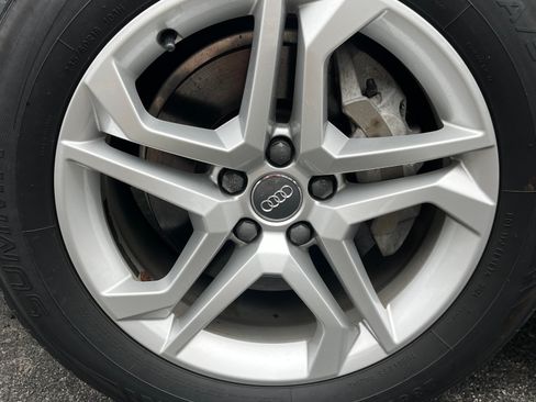 Used 2018 Audi Q5 2.0T Premium AWD/4WD image 9