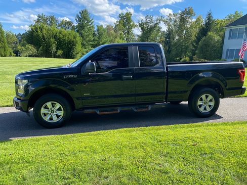 Used 2015 Ford F150 XL w/ Equipment Group 101A Mid AWD/4WD image 2