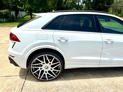 Used 2025 Audi RS Q8 performance AWD/4WD image 9