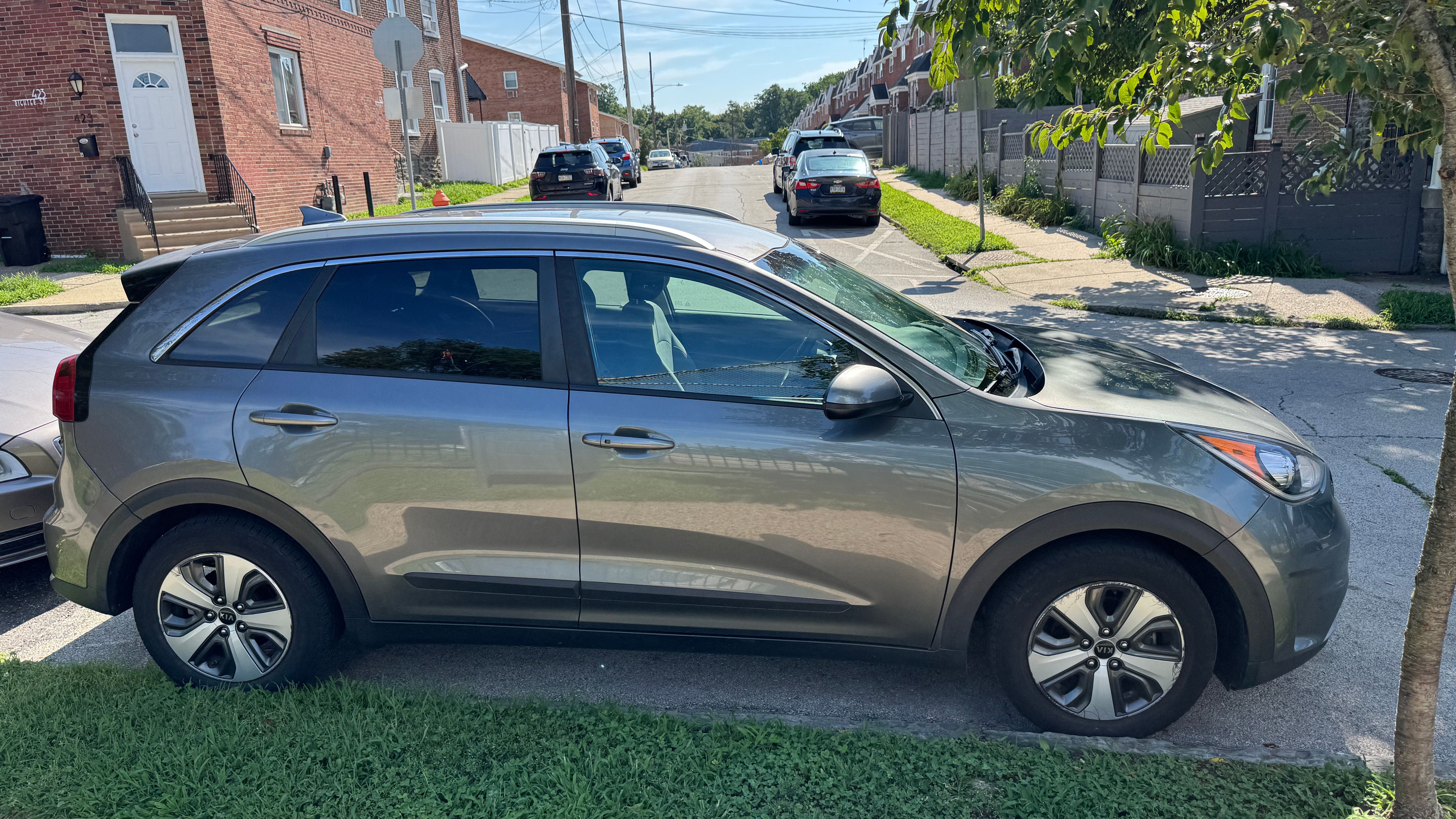 Used 2018 Kia Niro LX FWD image 8