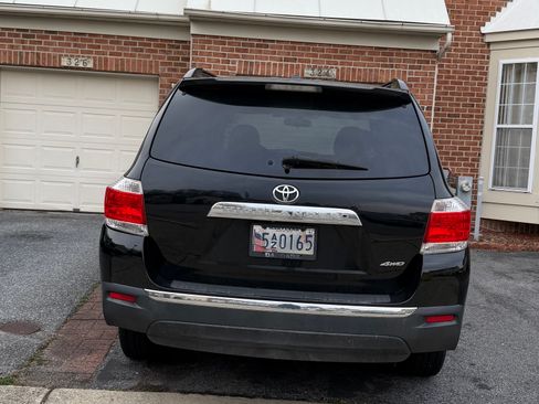 Used 2011 Toyota Highlander Limited w/ Tech Pkg image 5