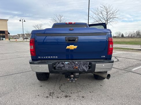 Used 2014 Chevrolet Silverado 2500 LTZ w/ LTZ Plus Package image 27