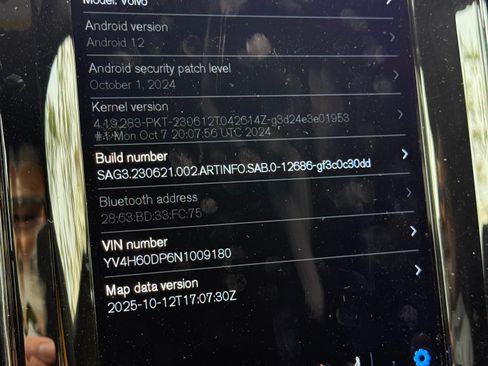 Used 2022 Volvo XC60 T8 Polestar w/ Protection Package Premier image 19