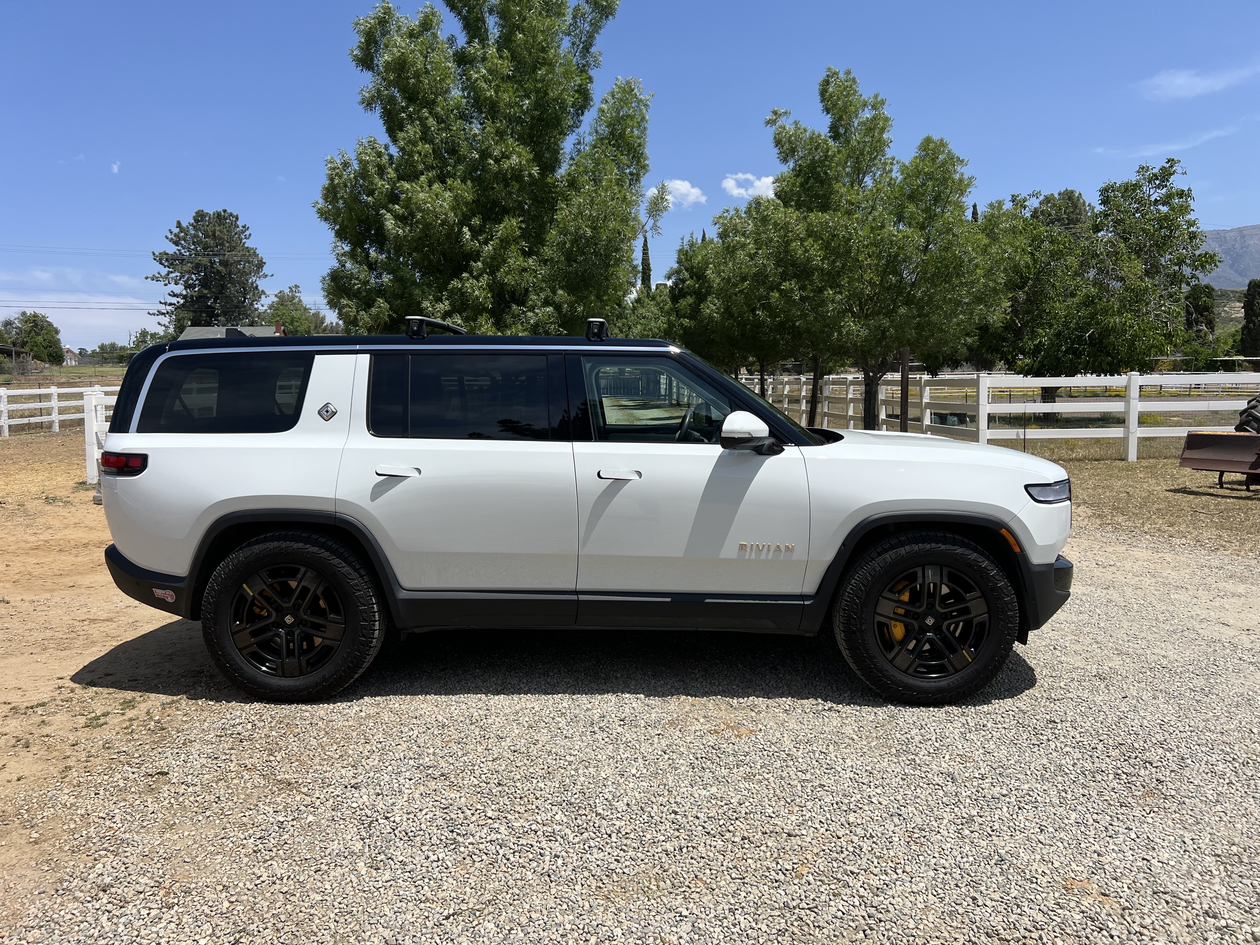 Used 2023 Rivian R1S Adventure Quad AWD/4WD image 4