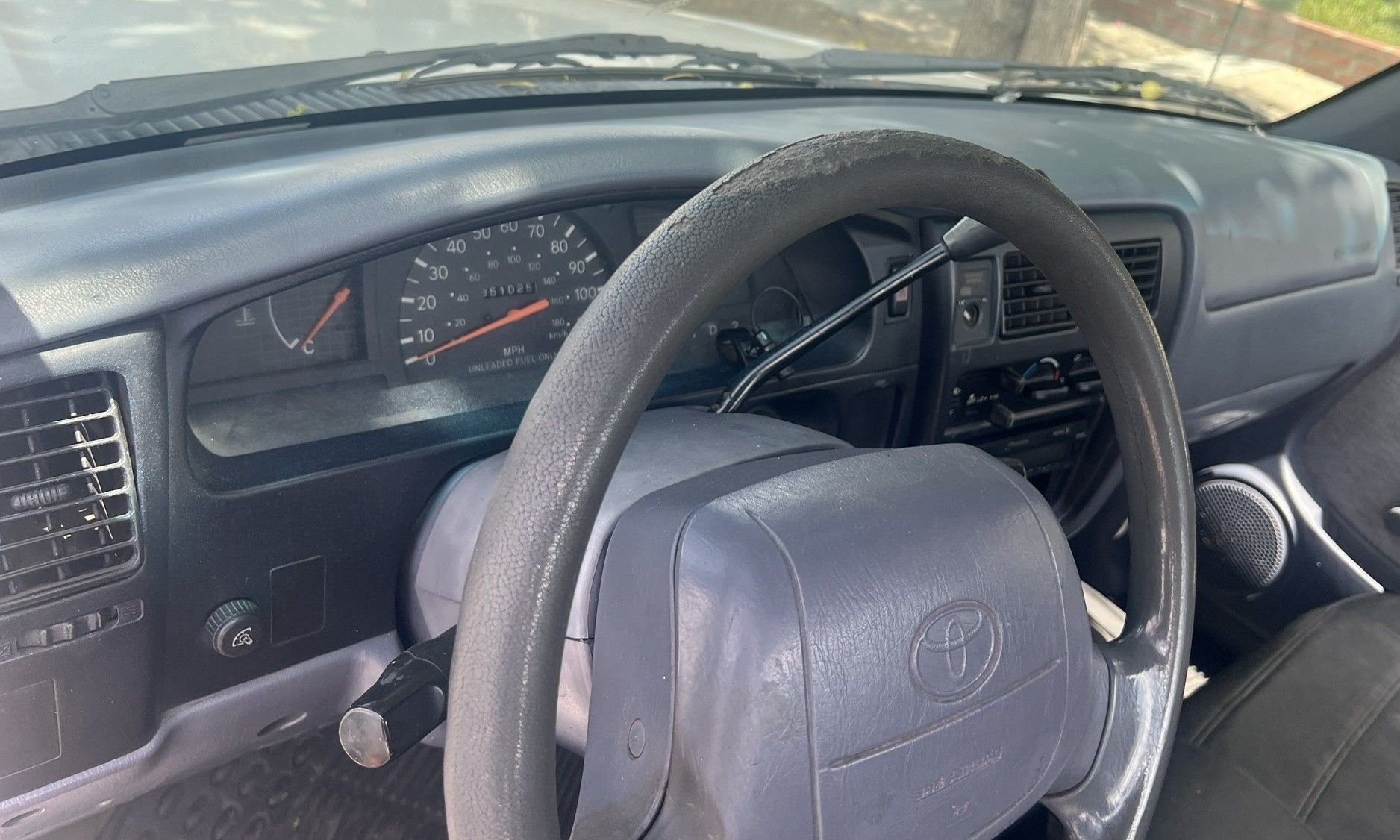 Used 1998 Toyota Tacoma 2WD Regular Cab image 9
