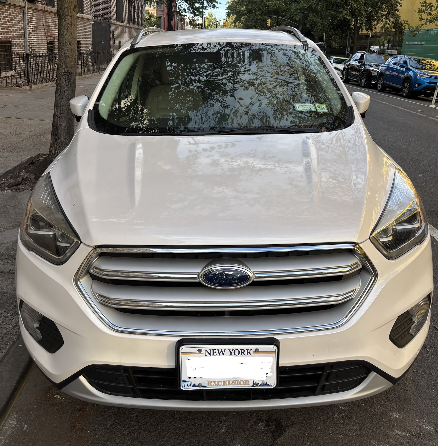 Used 2018 Ford Escape Titanium AWD/4WD image 4