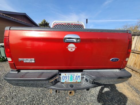 Used 2003 Ford F250 Lariat image 4