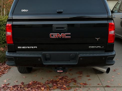 Used 2016 GMC Sierra 2500 Denali w/ Duramax Plus Package image 11