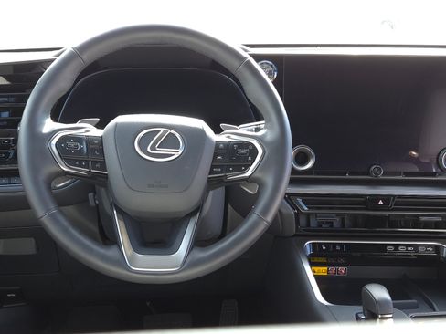Used 2024 Lexus TX 350 AWD image 17