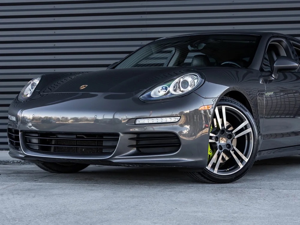 Used 2014 Porsche Panamera S RWD image 2