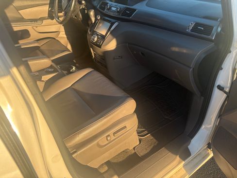 Used 2015 Honda Odyssey Touring Elite image 11