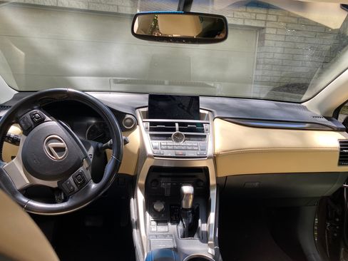 Used 2015 Lexus NX 200t FWD w/ Premium Package image 11
