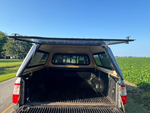Used 1997 Toyota T100 SR5 AWD/4WD image 16