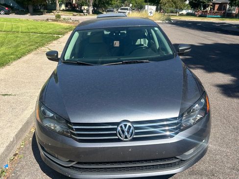Used 2015 Volkswagen Passat 1.8T Limited Edition FWD image 1