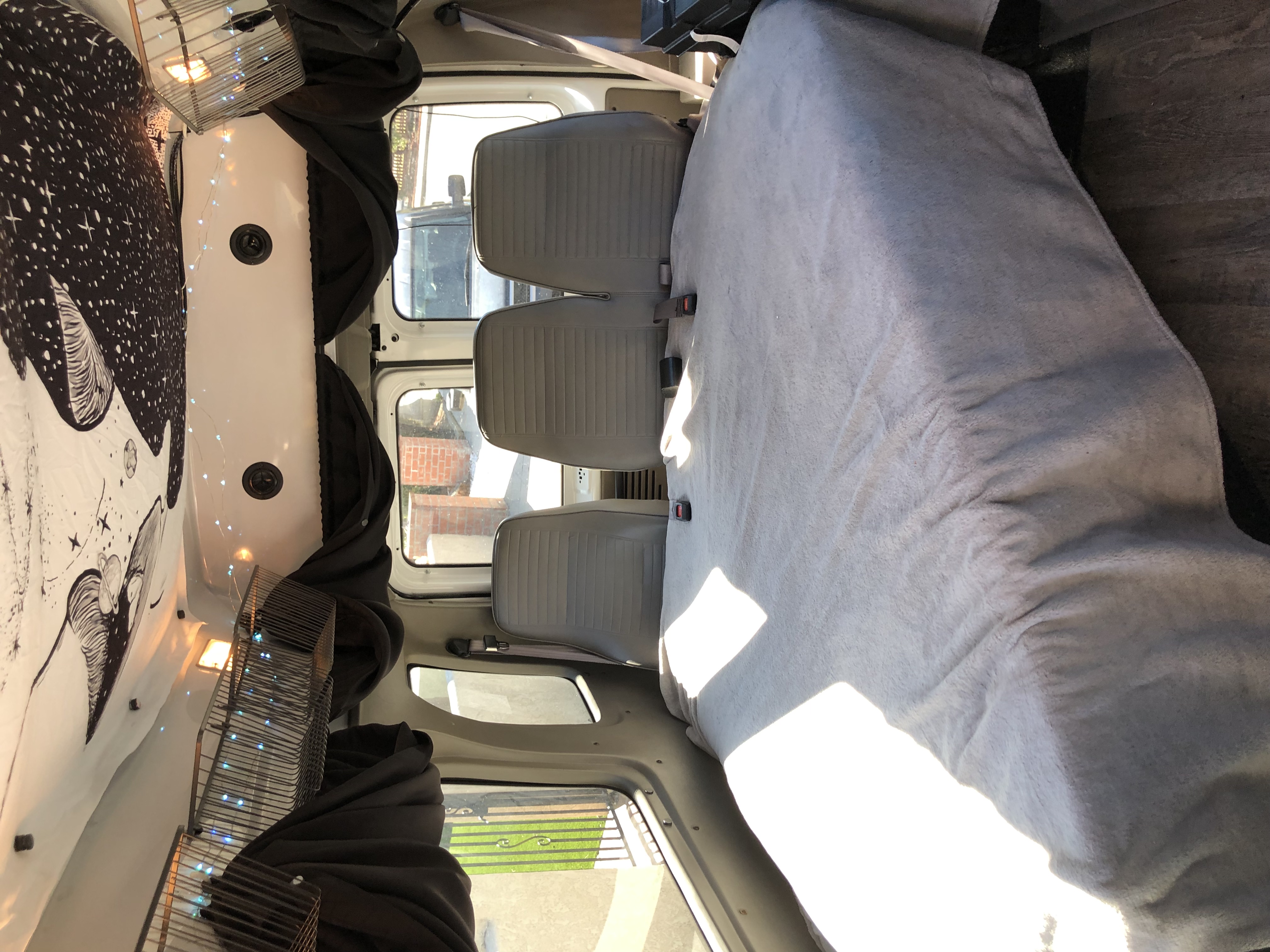 Used 2007 Ford E-350 and Econoline 350 Extended Super Duty RWD image 4