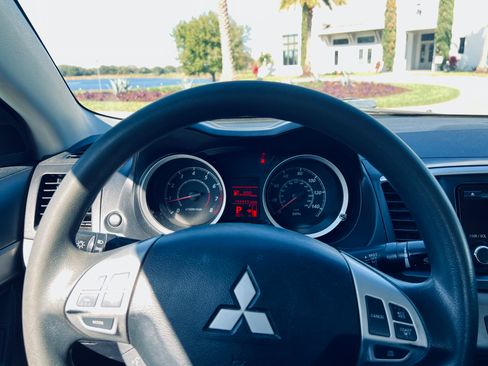 Used 2014 Mitsubishi Lancer ES image 11