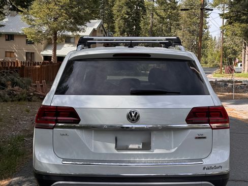 Used 2018 Volkswagen Atlas SEL AWD/4WD image 6