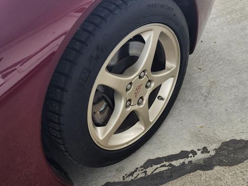 Used 2003 Chevrolet Corvette Coupe w/ Preferred Equipment Group image 9