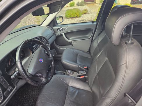 Used 2002 Saab 9-3 SE image 11
